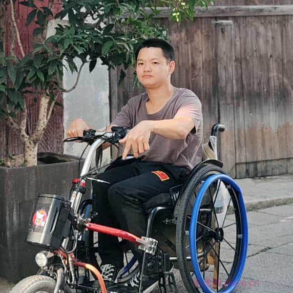 33岁岁湖北单身帅哥 - 秦皇岛吉缘网